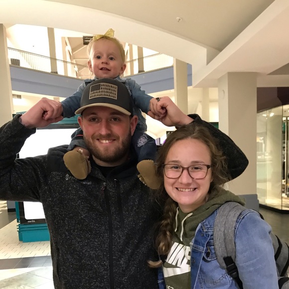 Meet your Posher, Kara - Picture 1 of 1